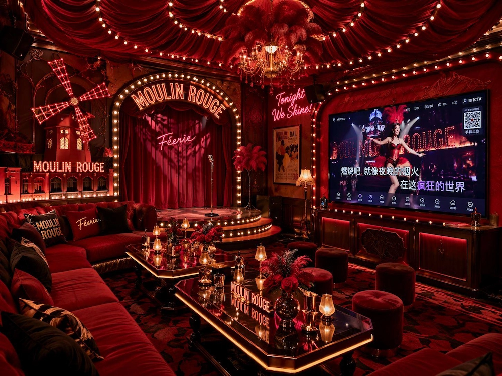 Karaoke-Raum Moulin Rouge
